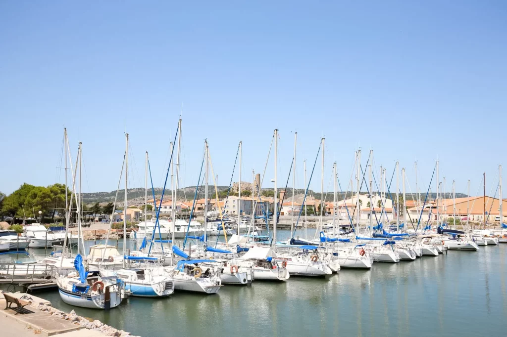 camping bord de lac aude